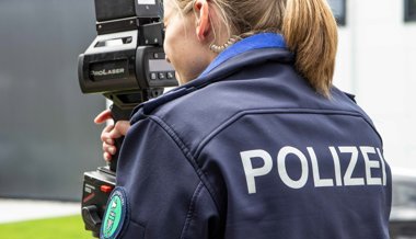 Mit 135 km/h in der 80er-Zone unterwegs: Ausweis von der Kantonspolizei entzogen