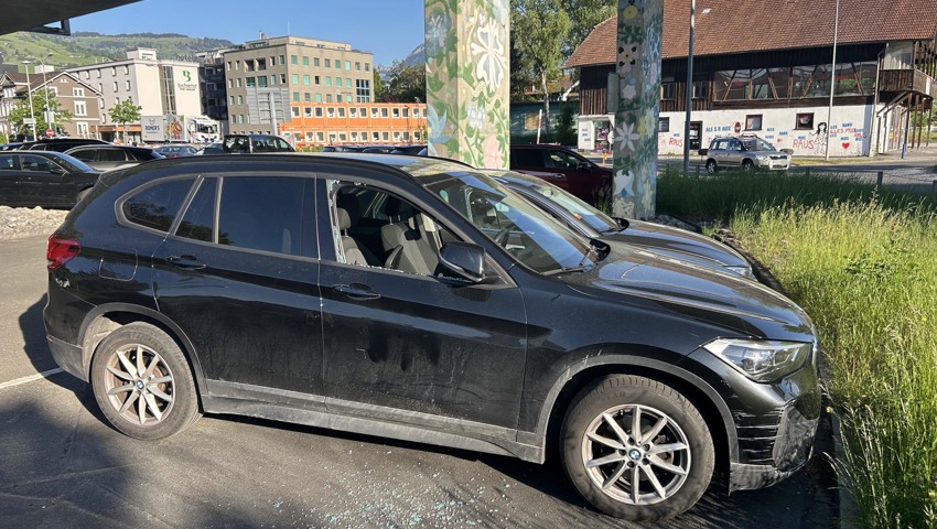 Der Sachschaden beläuft sich auf mehrere tausend Franken Der Sachschaden beläuft sich auf mehrere tausend Franken