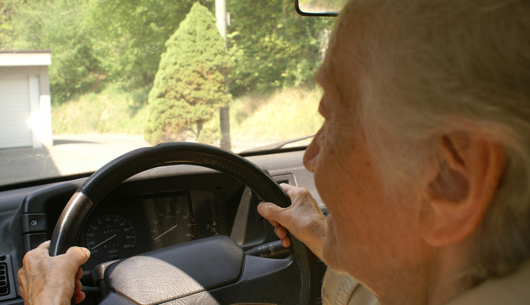 Tod durch autofahrende Senioren: Prüfen die Hausärzte zu wenig genau?