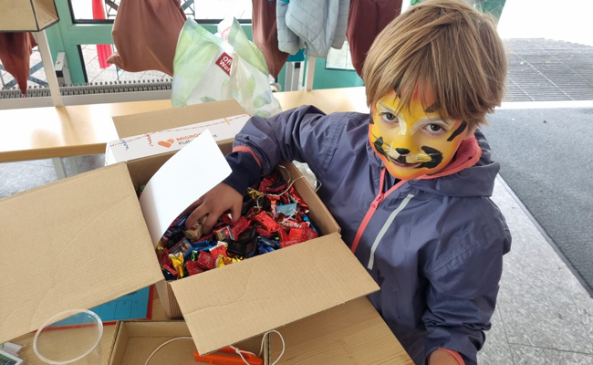 Spielen, Austausch und Geselligkeit: Zehn Jahre Spieltreff gefeiert