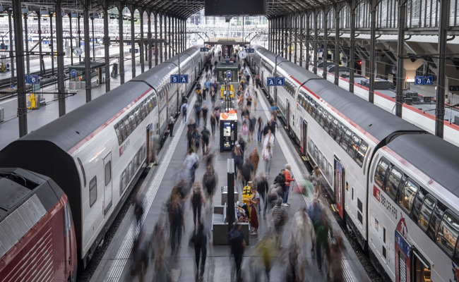 Die Schweiz wird immer älter und knackt bereits in wenigen Jahren die 10-Millionen-Marke