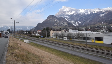 Haltestelle Fährhütte: Zug um Zug ans Ziel