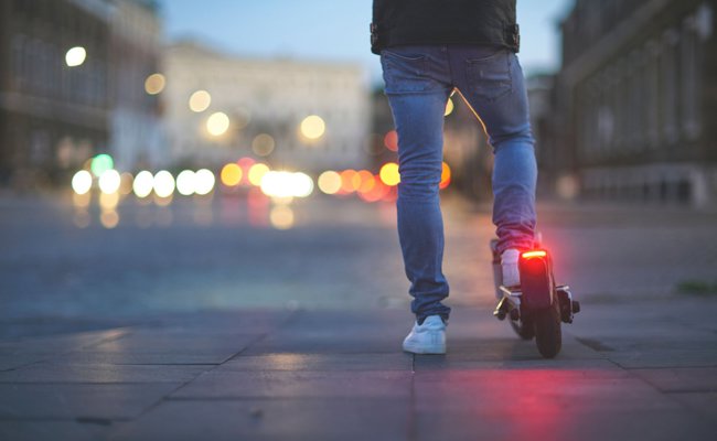 «Viele denken, sie würden ein Spielzeug fahren»: Unfälle unter Alkoholeinfluss mit E-Scootern häufen sich