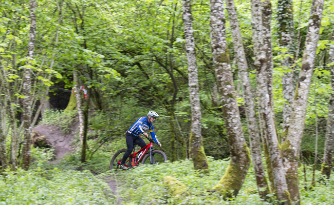 Mountainbikes kanalisieren, um die Natur zu schonen