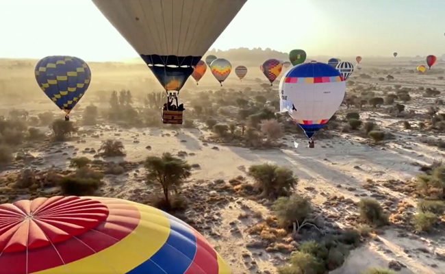 Junge Ballonpilotin fuhr im Heissluftballon über Saudi-Arabien und erlebte Einmaliges