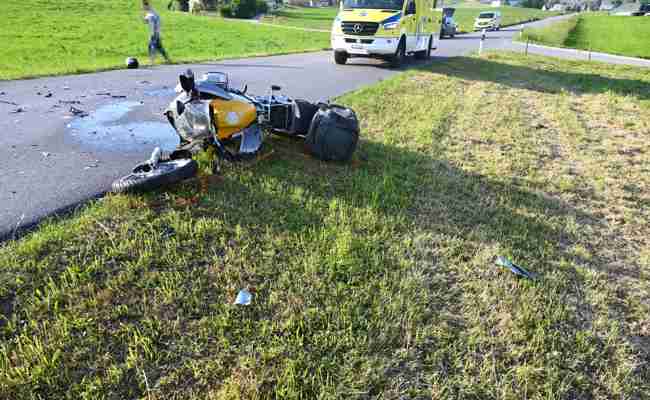 Nur 75 Meter neben Unfallstelle kommt es zu einer Frontalkollision