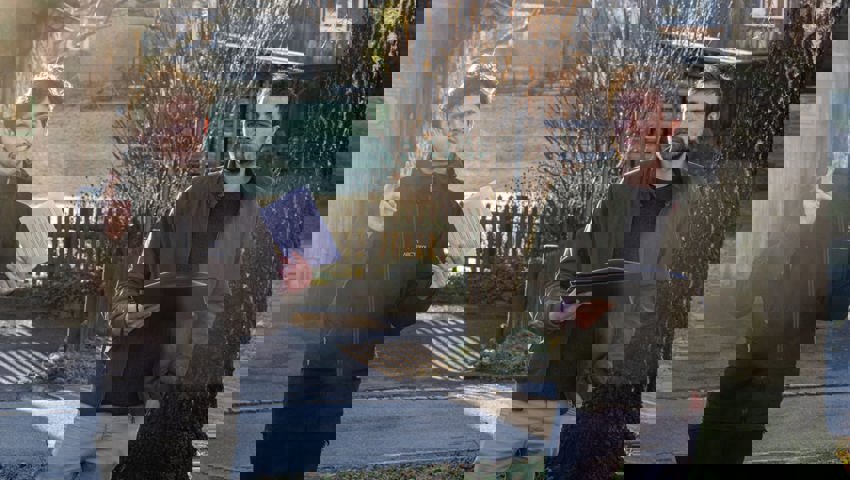  Die beiden Architekten Timothy Allen (links) und Ronan Crippa.