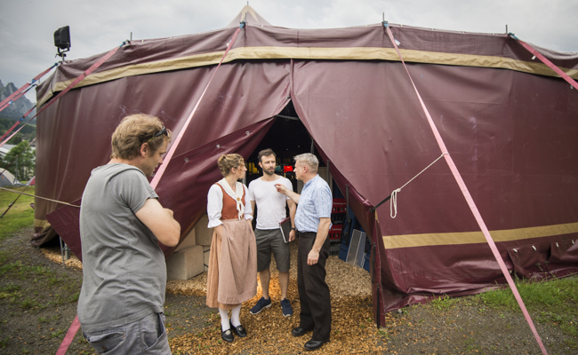 Die Zeltwände öffnen sich am Samstag wieder