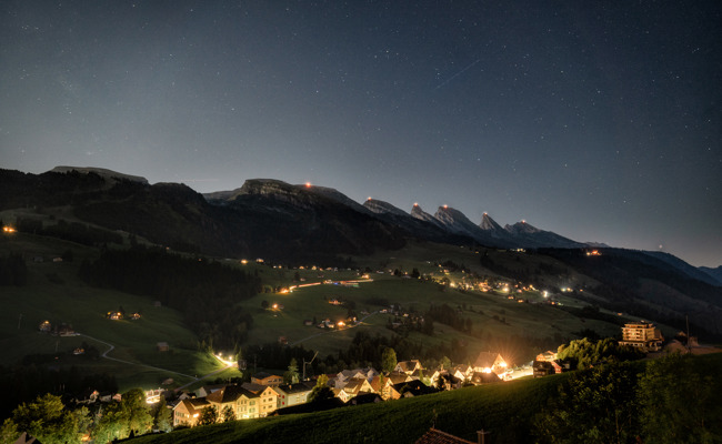 Sieben Churfirsten, sieben Feuer: Diesen Sonntag sollte es nach mehreren Absagen soweit sein
