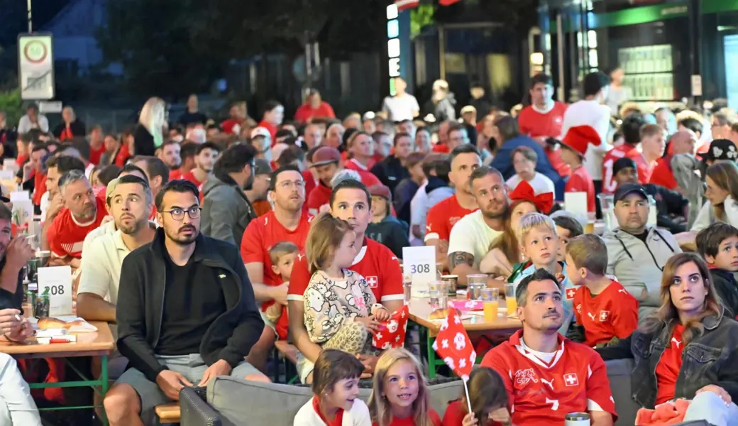 Public Viewing um 3 Uhr morgens war nach einer halben Stunde ausverkauft!