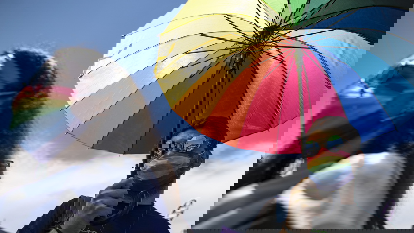  Die Community LGBTIAQ+ kämpf gesellschaftlich und politisch um Anerkennung. 