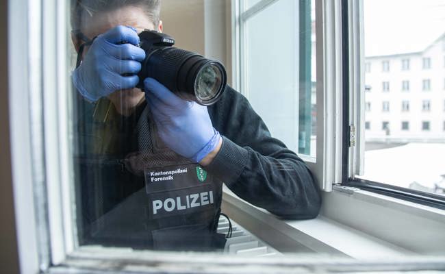 Einbrüche in mehrere Fabriken und Bürogebäude