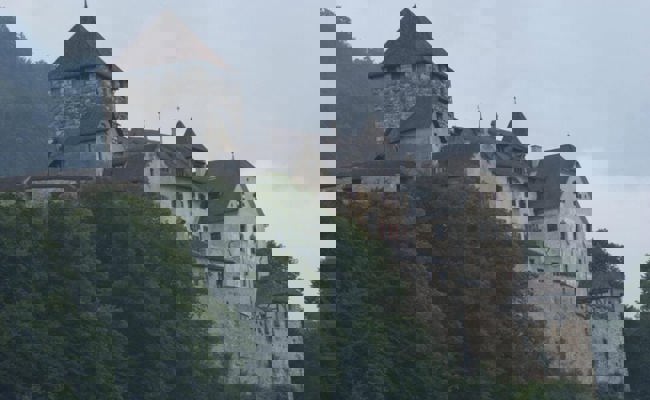 Liechtensteiner haben die grösseren Wohnungen, bezahlen aber auch mehr Miete