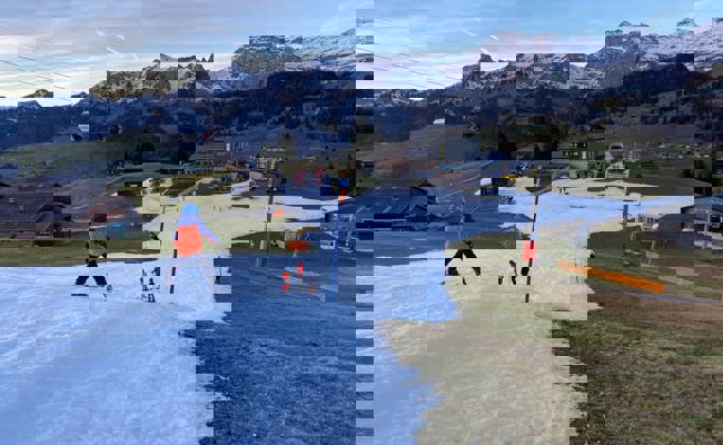 Es grünt so grün: Wandern, biken und ein klein wenig Ski fahren – ein Augenschein