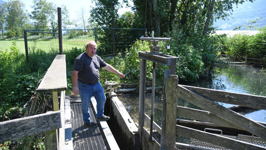  Der Böschengiessen führt zu wenig Wasser. 