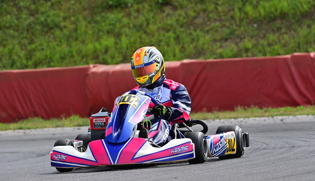 Versöhnlicher Saisonabschluss für Samuel Sätteli: Der Oberschaner riskierte im letzten Rennen viel – und gewann. 