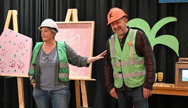 Kunst gegen Kuchen: Kinderbaustelle stellt im Fabriggli aus