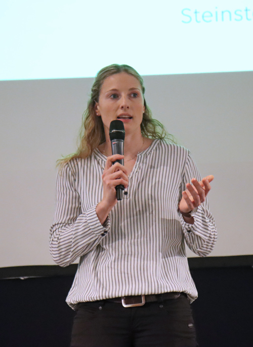 Kompletter Medaillensatz im Turnen und Steinstossen für Elisabeth Santner.