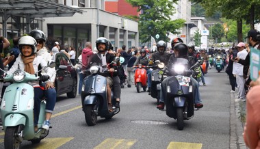 Vespa-Charme erobert die Bahnhofstrasse