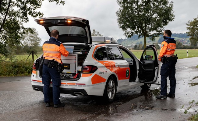 Alkohol am Steuer lohnt sich nicht: Führerschein weg, Auto kaputt
