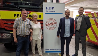 FDP besucht Feuerwehr und stellt kritische Fragen