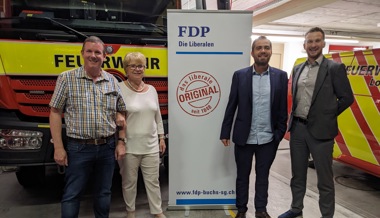 FDP besucht Feuerwehr und stellt kritische Fragen