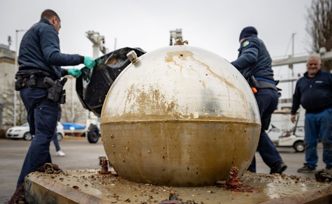 Geheimnis gelüftet: Die verschwundene Gin-Kugel wurde auf dem Grund des Bodensees vor Romanshorn gefunden
