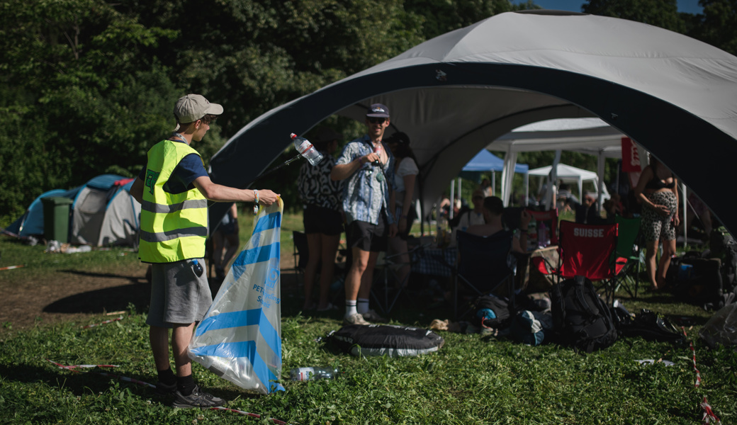 Die Guten im Güsel: Unterwegs mit den Trash Heroes des Open-Airs