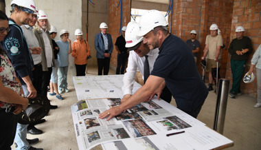 Meilenstein fürs Lukashaus: Grundsteinlegung bei Ersatzbau