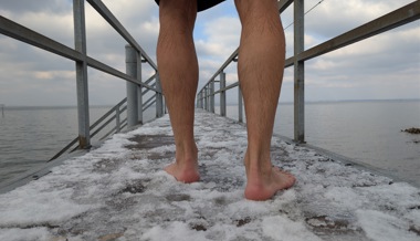 Allein oder in der Gruppe: Winterschwimmen ist ein eiskalter Adrenalinschub