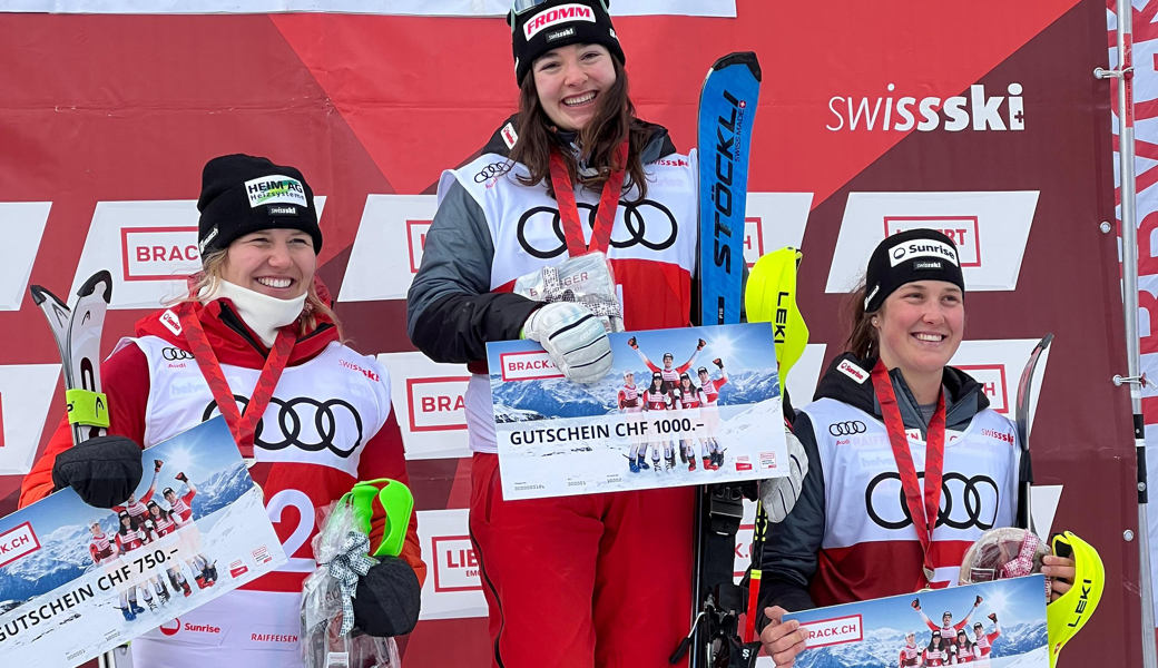 Das Slalom-Siegerpodest der Schweizer Meisterschaften (von links): Aline Höpli, Nicole Good und Lorina Zelger.