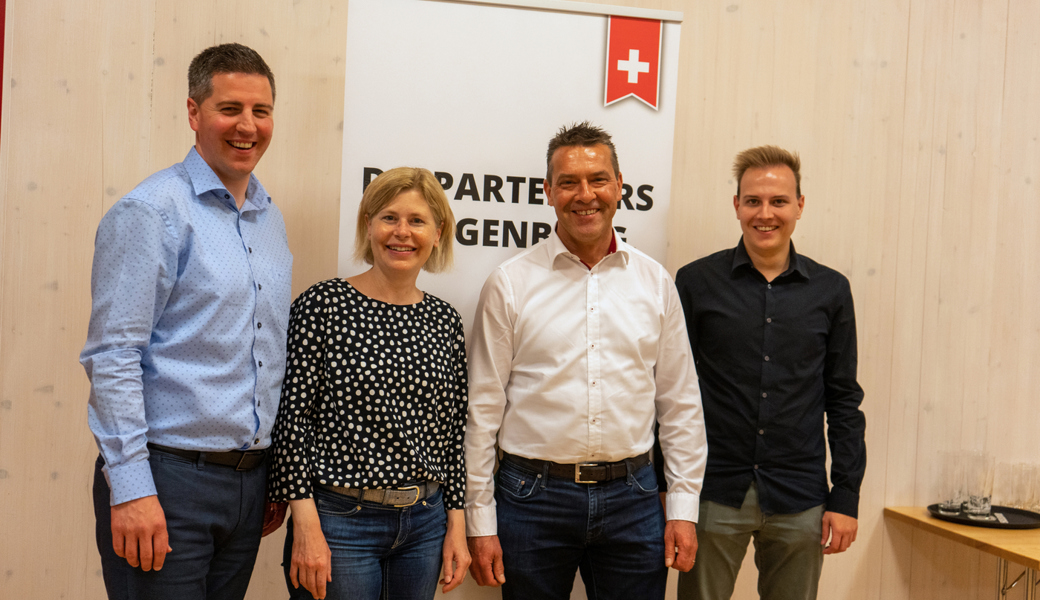  Thomas Bösch, Präsident SVP Toggenburg; Esther Friedli, Nationalrätin; Toni Thoma, Kandidat fürs Gemeindepräsidium Neckertal; Lukas Huber, neu gewählter Aktuar SVP Toggenburg (von links). 