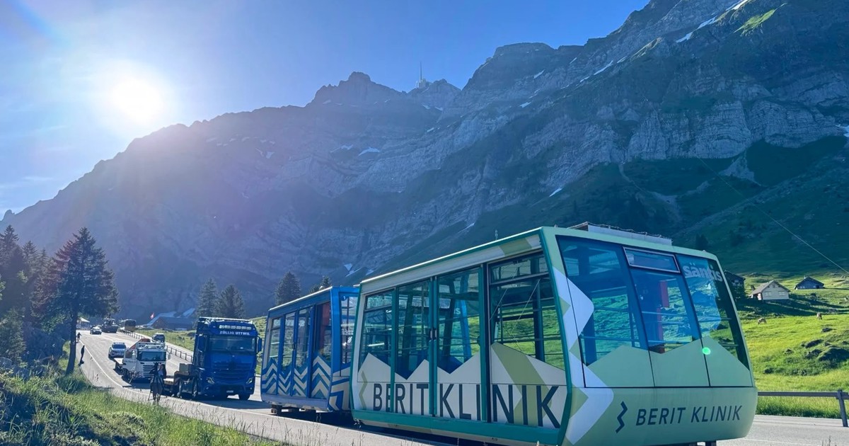Farewell to Säntis: The old gondolas leave Schwägalp