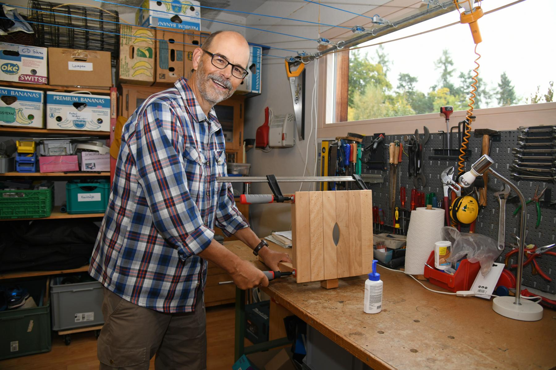 Flicken statt wegwerfen: Im Repaircafé wird Defektes wieder auf Vordermann gebracht