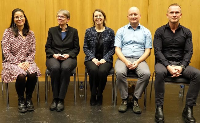 «Jede Mahlzeit war eine Tortur»: Autorin und Podium bringen Licht ins Dunkel der Gewalt an Frauen