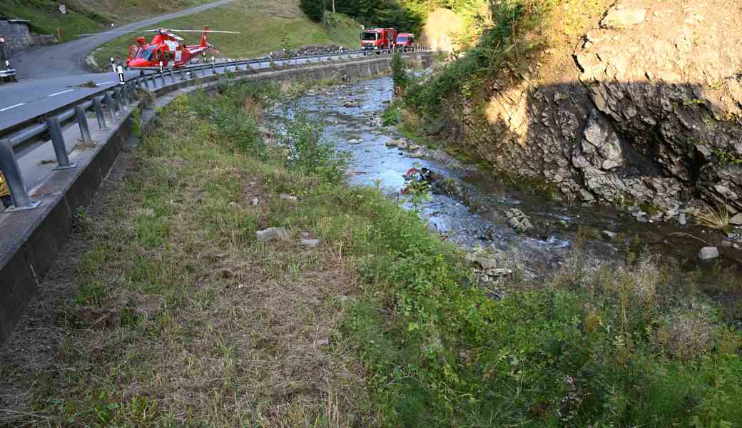 Die Rega flog den Verletzten ins Spital.