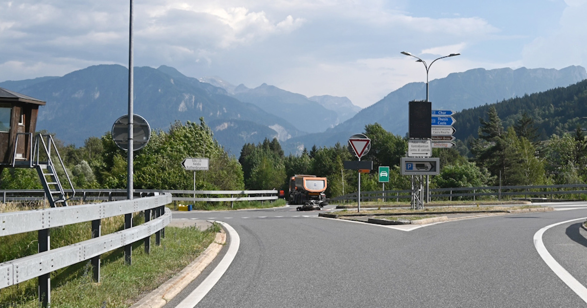 Motorcyclist dies after collision with truck