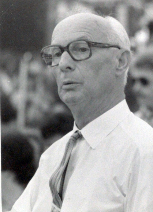 Musikdirektor Fritz Blumer. Musikdirektor Fritz Blumer.
