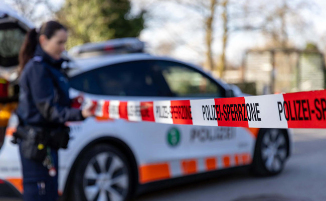 Diebe stehlen mehrere hochwertige E-Bikes aus Fahrradgeschäft