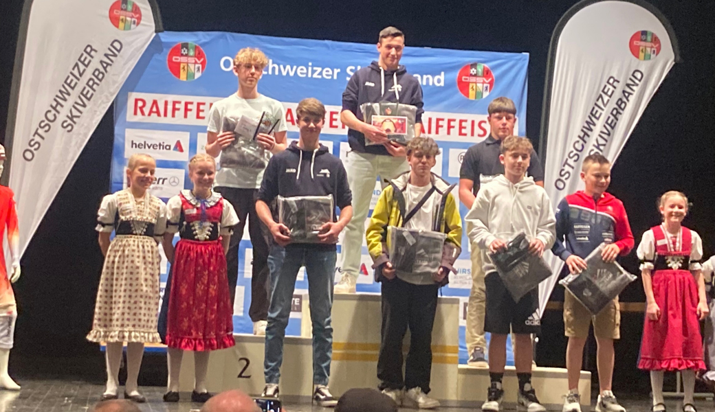 In der Kategorie U16 durfte Johannes Eggenberger (SC Grabserberg) auf das oberste Treppchen des Siegerpodests steigen.