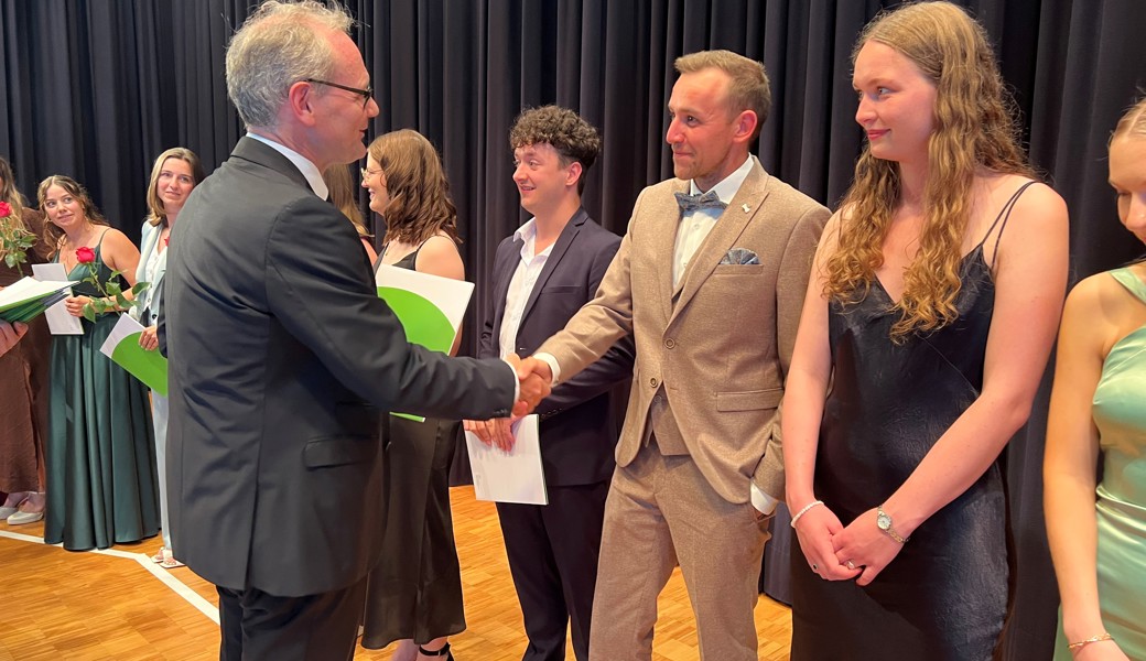 An der Diplomfeier erhielten die Absolventinnen und Absolventen ihren Bachelorabschluss und das Lehrdiplom.