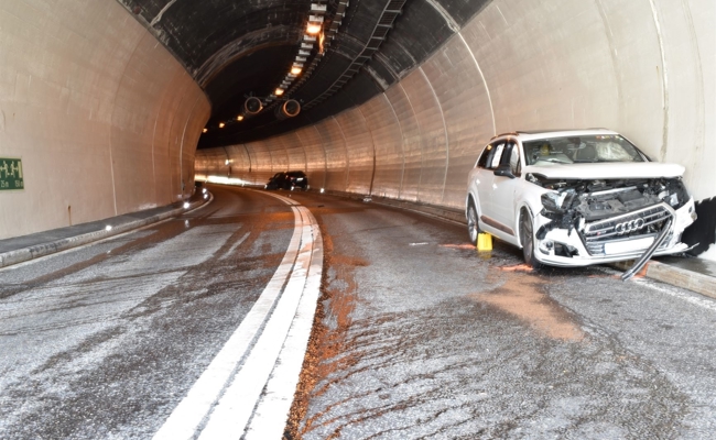 Schwerer Unfall in Tunnel auf der San-Bernardino-Route