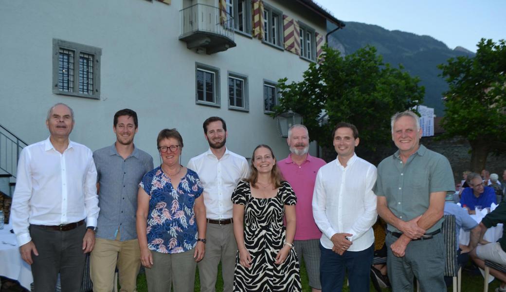 Der Verwaltungsrat (von links) mit Yves Crippa, Marco Stucki, Küngolt Bietenhard, Andreas Schwarz, Janina Robbi, Markus Krüger, Samuel Saxer und Christoph Tinner wurde für eine weitere Amtszeit bestätigt.