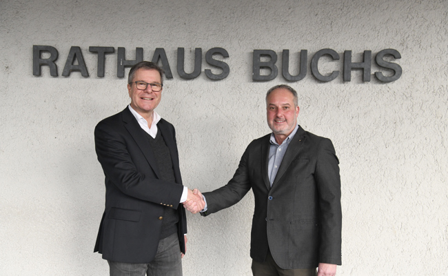 Abtretender Stadtpräsident Daniel Gut hat Amt symbolisch an Rolf Pfeiffer übergeben