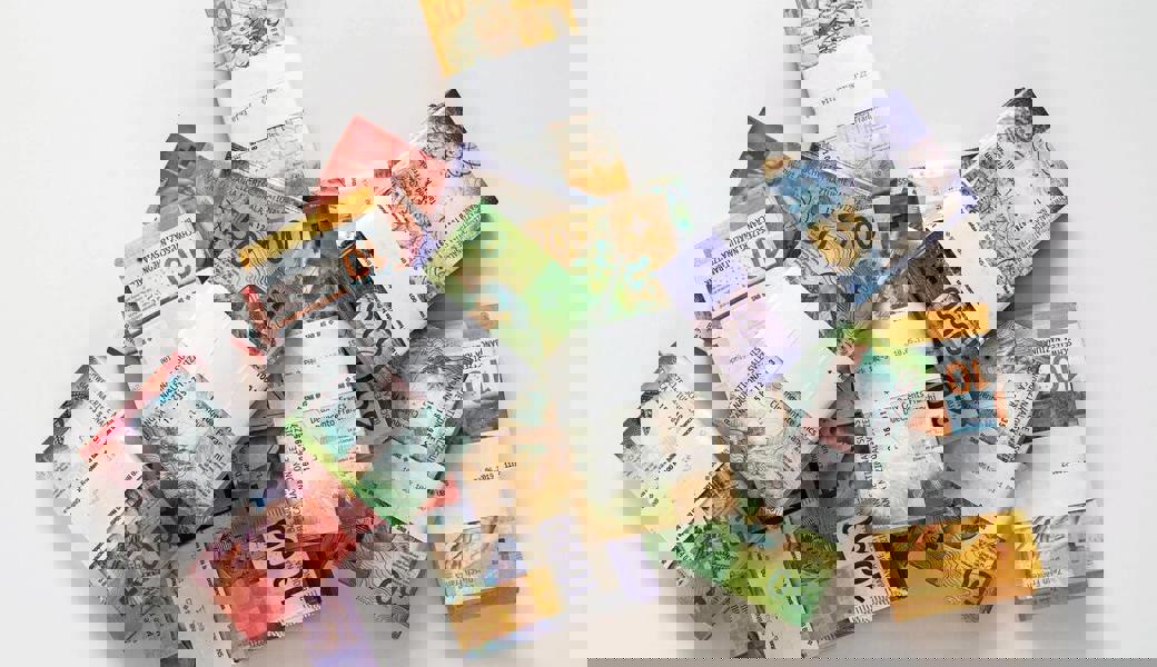 Mitte-Partei sieht dunkle Wolken am «Finanzhimmel»