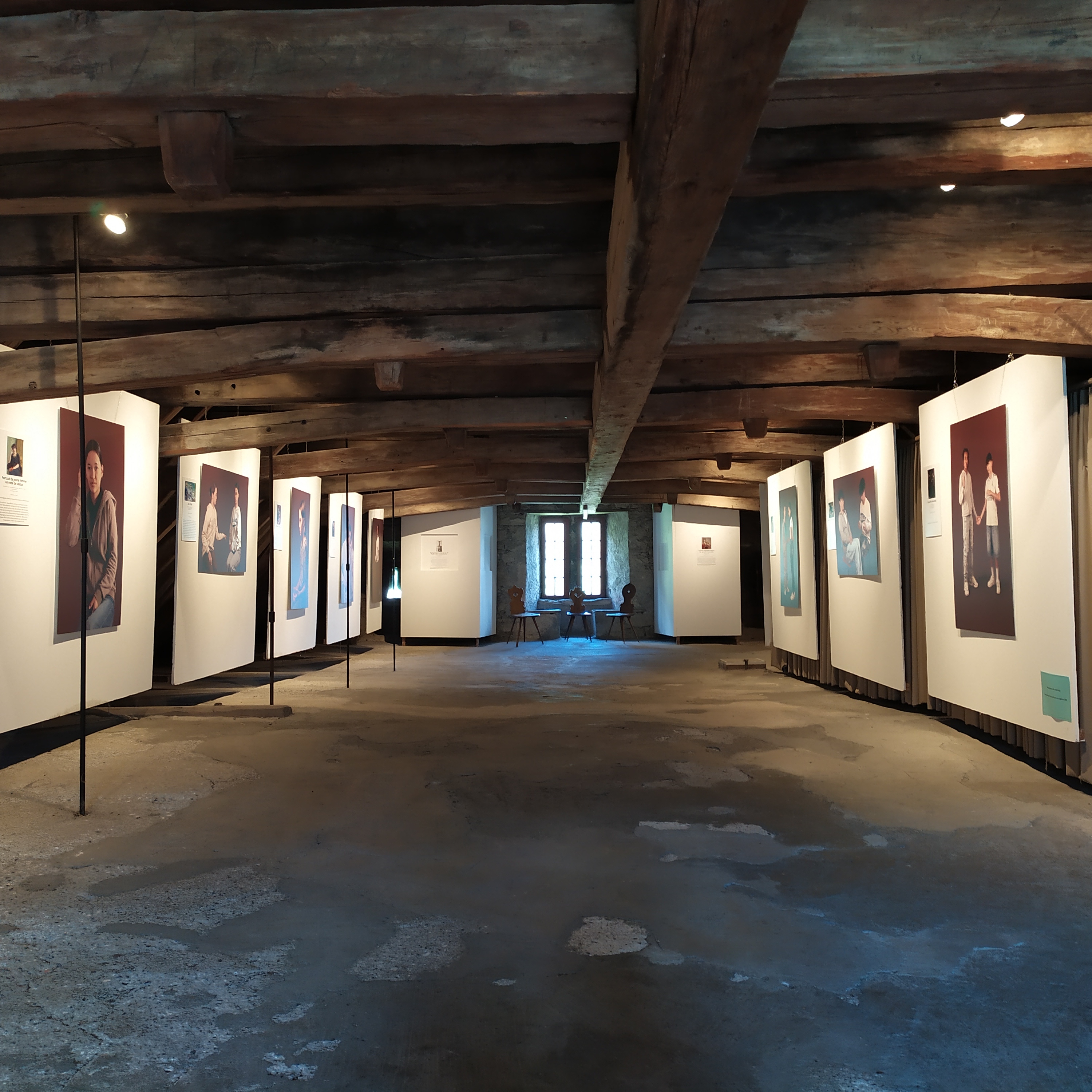 Schülerinnen und Schüler sind Modell gestanden