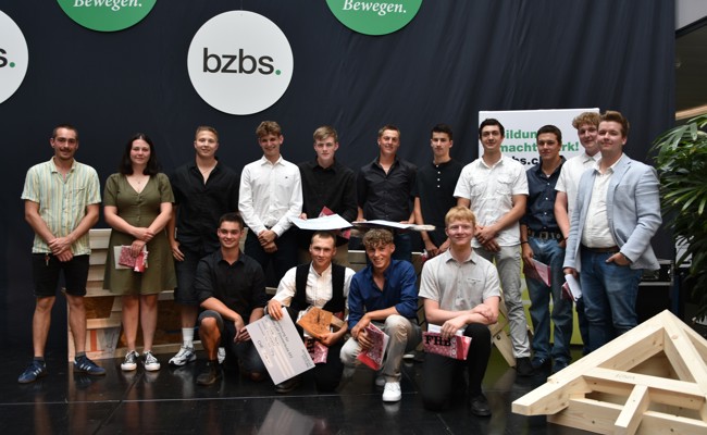 Ihnen stehen nun viele Türen offen: «KI baut keinen Dachstock»