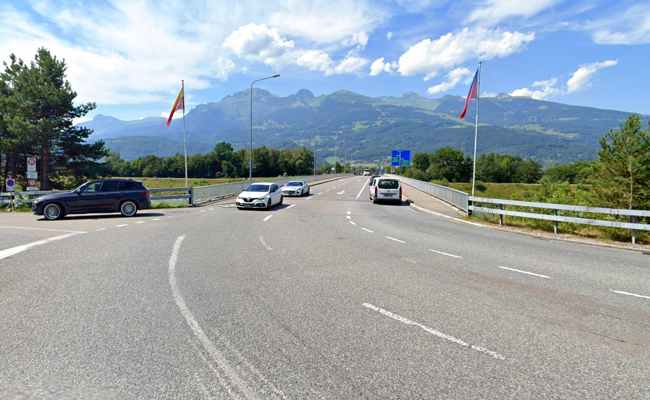 Fahrspur auf Rheinbrücke gesperrt: Verkehrsbehinderungen möglich