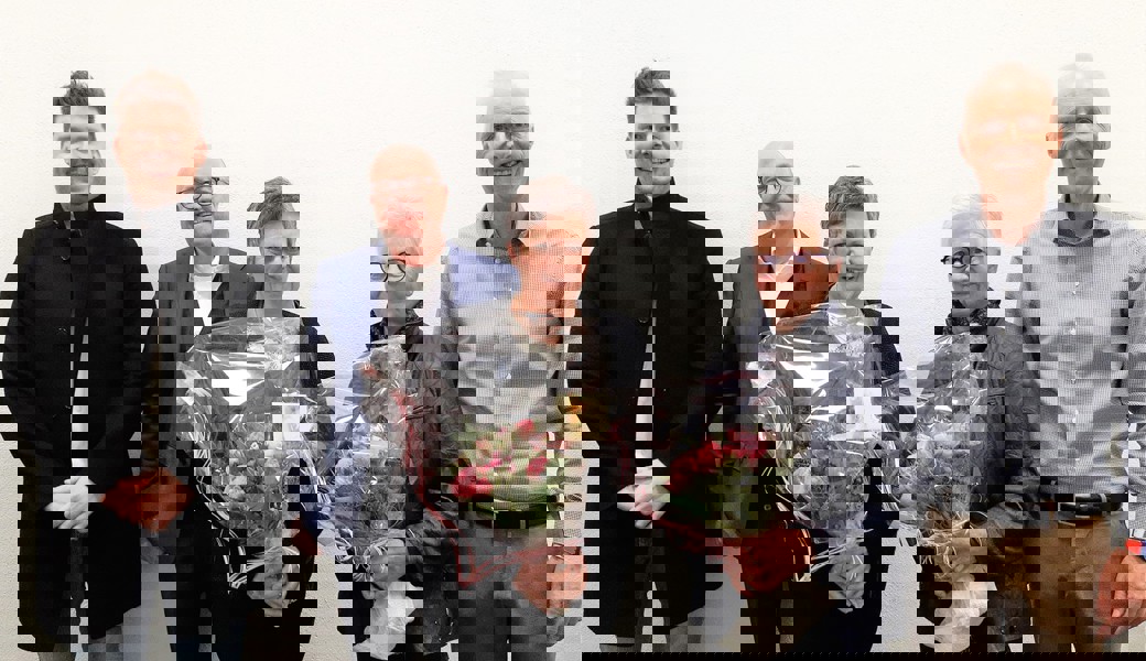  Neue und austretende Personen (von links): Fabien Roffler, Steivan Josty, Imelda Morgenthaler, Gerda Rothenberger und Präsident Hansruedi Bucher. 