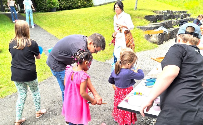 Kirchenfest mit Sonnenschein und Spielspass für Gross und Klein